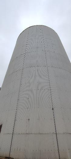 Ocho estructuras moleculares en notación de esqueleto, que muestran varios grupos funcionales que contienen oxígeno, como alcoholes, éteres, aldehídos, cetonas, ácidos carboxílicos y ésteres.